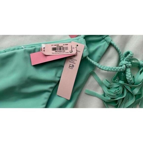 Victoria’s Secret bikini set - Picture 2 of 2